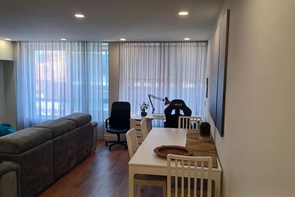 A H - Apartment Oporto Downtown Exterior photo